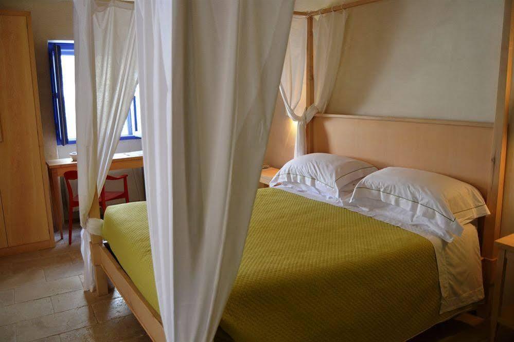 Relais Masseria Villa Cenci Чистернино Экстерьер фото